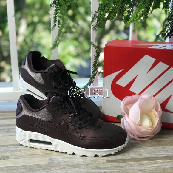 NWT Nike Air Max 90 PRM MTLC Manogany WMNS - Picture 3 of 7